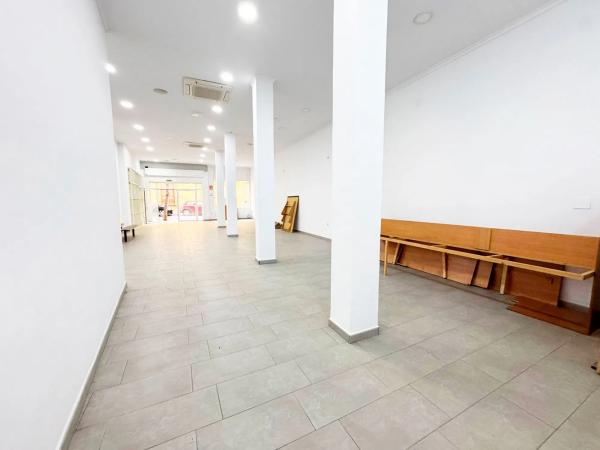 Edificio de uso mixto