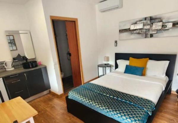 Edificio hotelero en calle Mirador