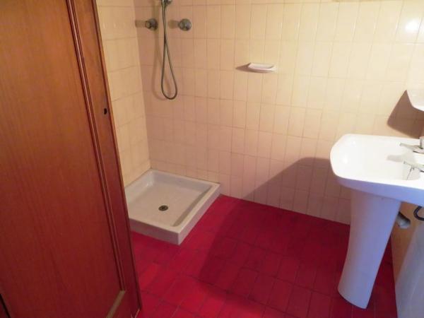 Edificio de uso mixto