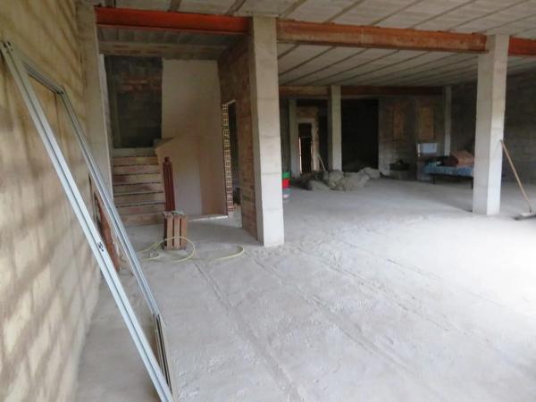 Edificio de uso mixto