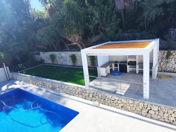 Edificio en Pinar de Advocat-Cometa