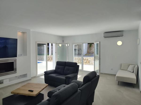 Edificio en Pinar de Advocat-Cometa