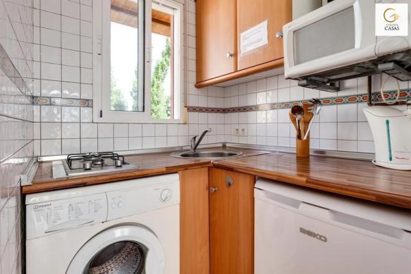 Edificio de uso mixto en Punta prima s/n