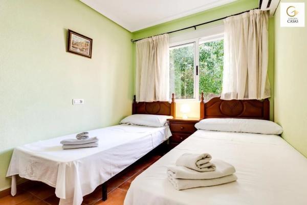 Edificio de uso mixto en Punta prima s/n