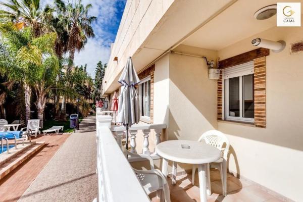 Edificio de uso mixto en Punta prima s/n