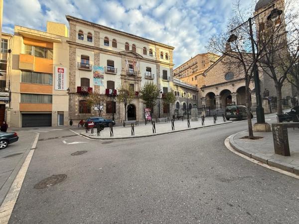 Edificio residencial en plaza Mossèn Josep, 2