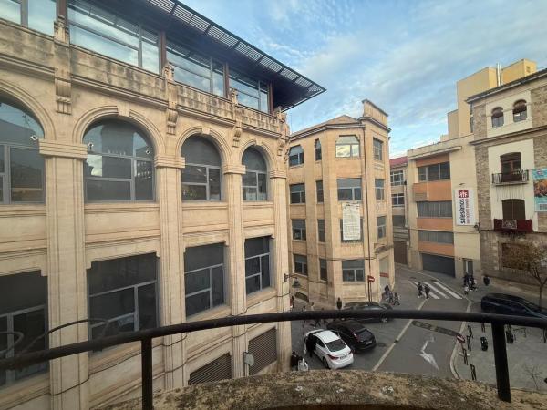 Edificio residencial en plaza Mossèn Josep, 2