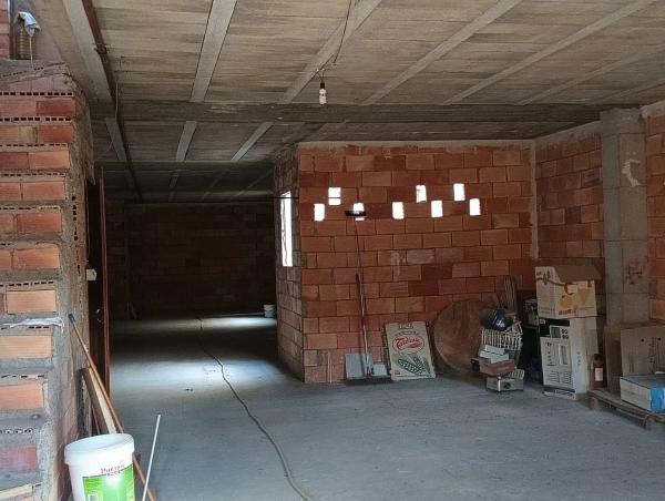 Edificio de uso mixto en calle Llavador, 10