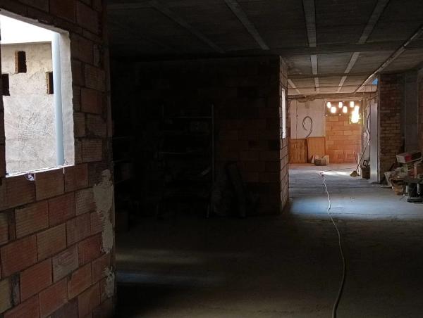 Edificio de uso mixto en calle Llavador, 10