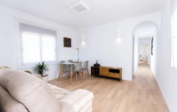 Edificio en Barrio Les Bassetes-El Marjal