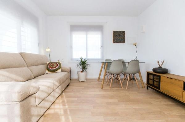 Edificio en Barrio Les Bassetes-El Marjal