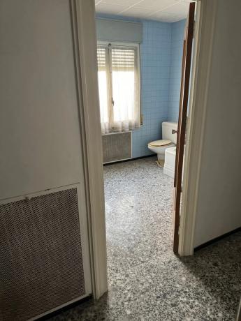 Edificio de uso mixto en calle Antonio Sequeros, 8