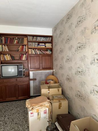 Edificio de uso mixto en calle Antonio Sequeros, 8