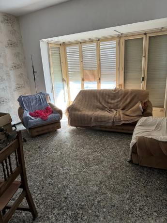 Edificio de uso mixto en calle Antonio Sequeros, 8