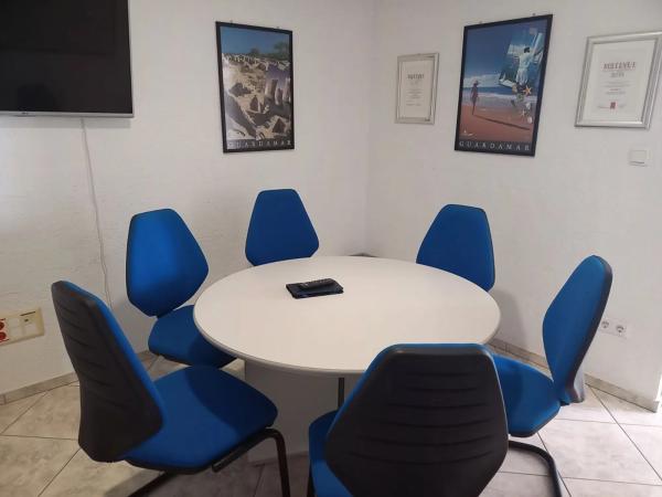 Edificio de uso mixto en calle Bilbao, 42