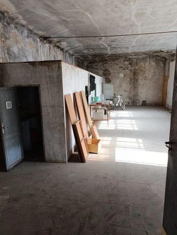 Edificio industrial en calle J.Ramón Jiménez