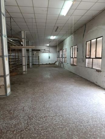 Edificio industrial en calle J.Ramón Jiménez