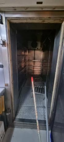 Edificio de uso mixto en calle busot, 1