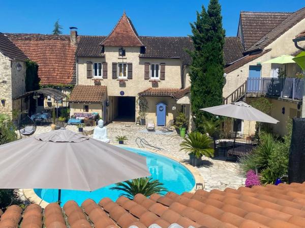 Edificio hotelero en calle Aitana