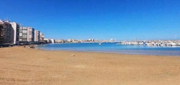 Edificio en Barrio Torreblanca