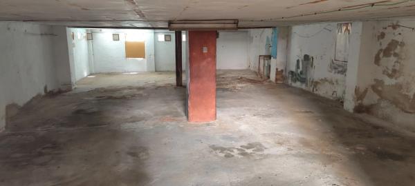 Edificio de uso mixto en calle Perú, 26