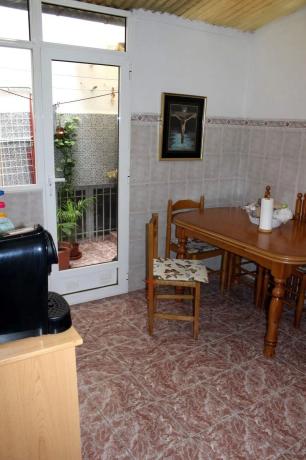 Edificio en Barrio Pont Nou-Corazón de Jesús