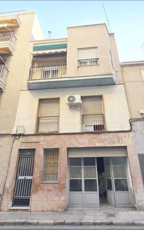 Edificio en Barrio Pont Nou-Corazón de Jesús