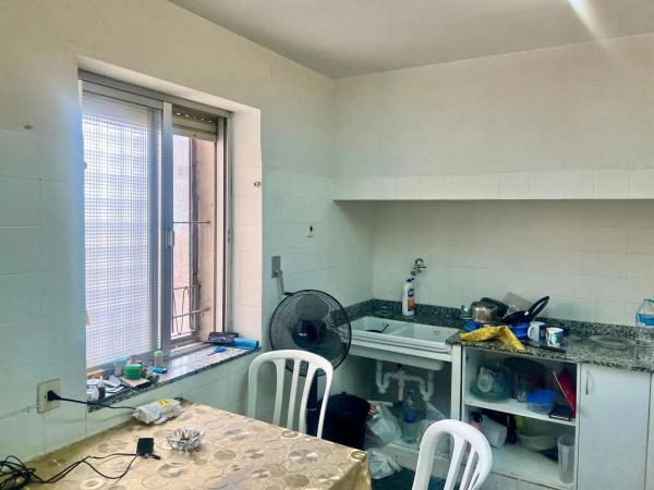 Edificio en calle Maestro Vicente Llorca