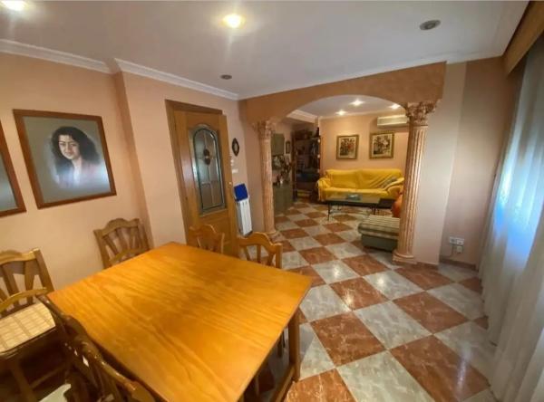 Edificio residencial en Segura