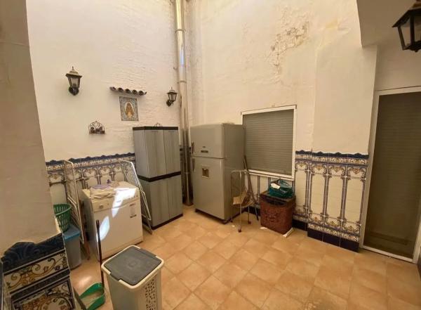 Edificio residencial en Segura