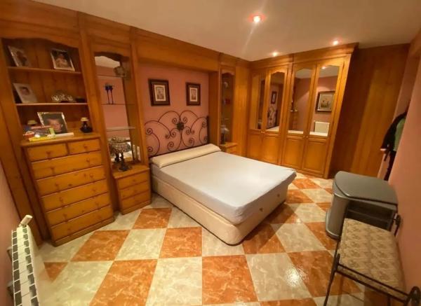 Edificio residencial en Segura