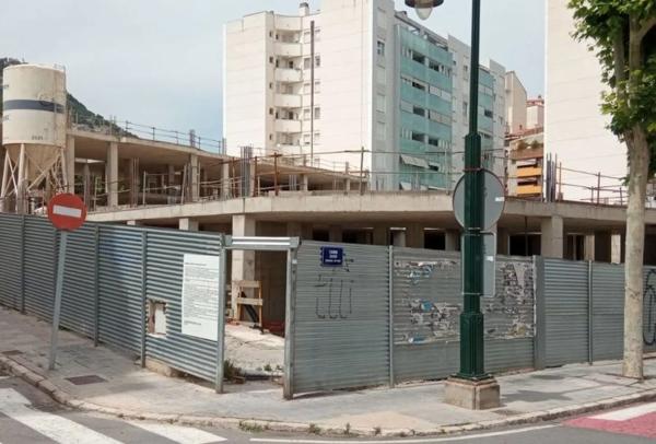 Edificio en calle Oliver