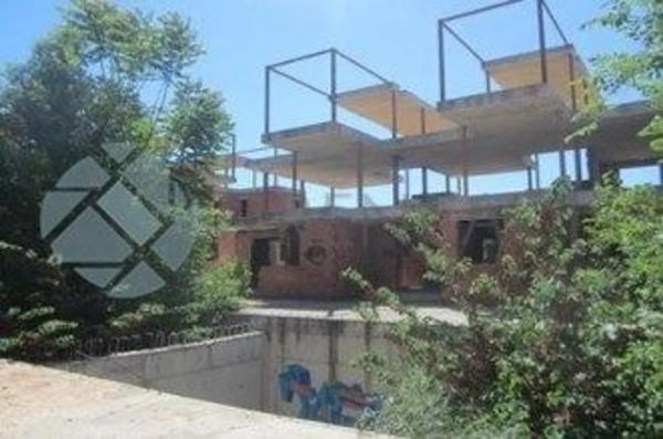 Edificio en camino del Carril