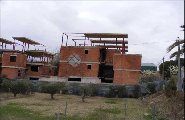 Edificio en camino del Carril