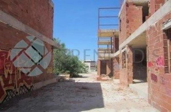 Edificio en camino del Carril