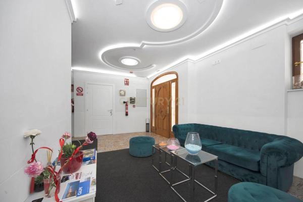 Edificio hotelero en calle de Puchalt, 2 -20