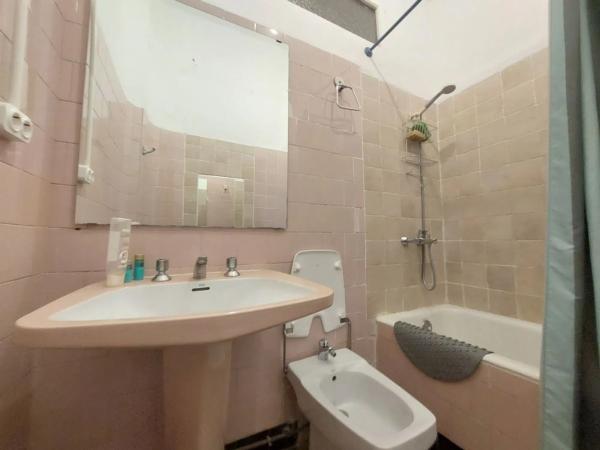 Edificio en calle José Gutiérrez Petén, 3