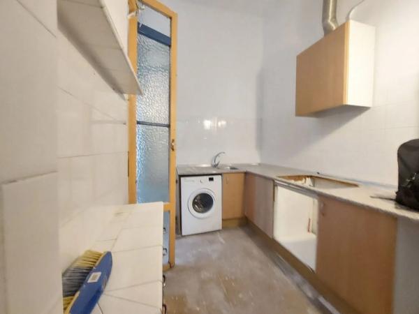 Edificio en calle José Gutiérrez Petén, 3