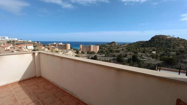 Edificio de uso mixto en avenida d'Europa, 52