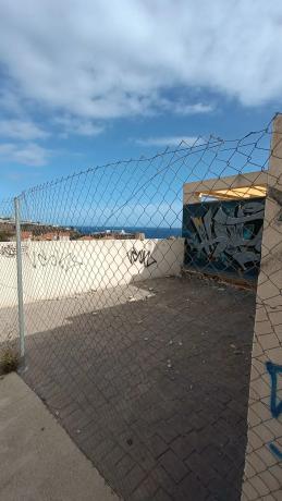 Edificio de uso mixto en avenida d'Europa, 52