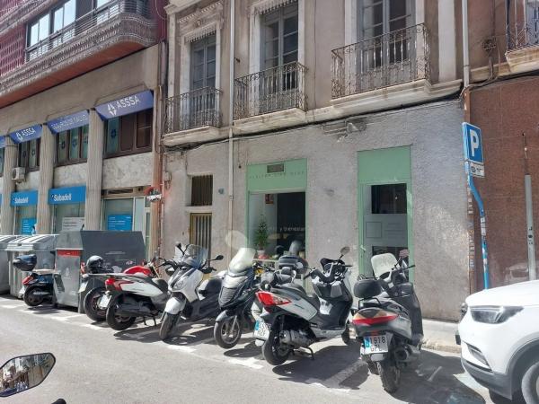 Edificio en calle José Gutiérrez Petén, 3