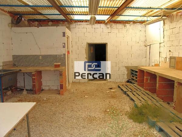 Edificio en calle de Tirant lo Blanc