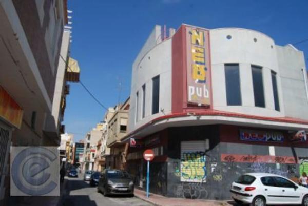 Edificio en calle Heraclio, 16