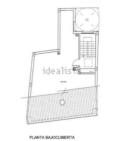 Edificio de uso mixto en calle castell