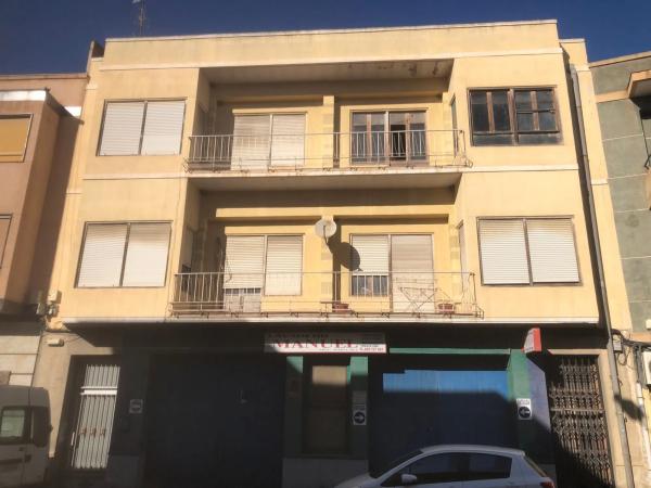 Edificio residencial en calle Pintor Agrasot, 77