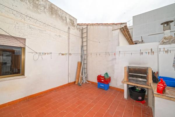 Edificio de uso mixto