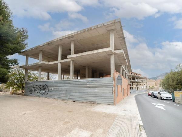 Edificio en calle Alcoi, 6