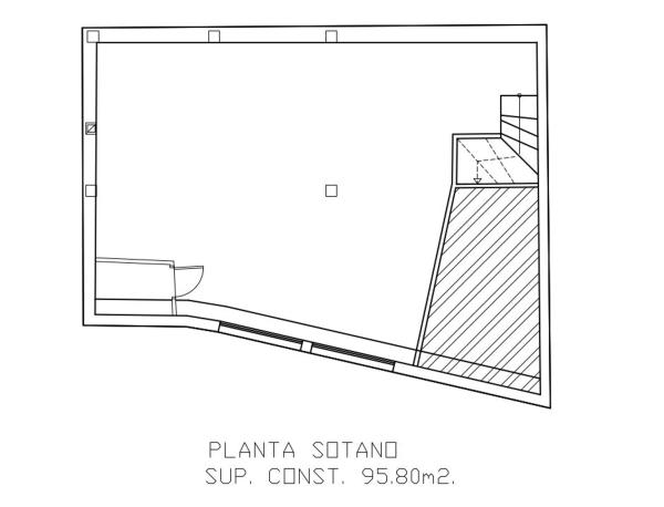 Edificio de uso mixto en calle Oscar Espla