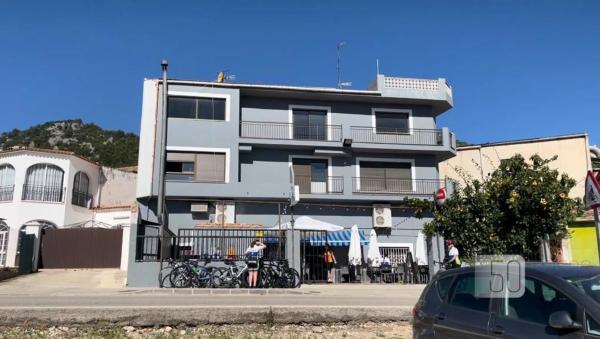 Edificio en calle Santa Creu
