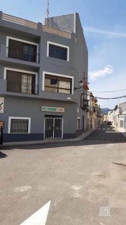 Edificio en calle Santa Creu